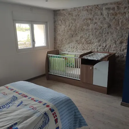 Maison Proche Gare Avec Exterieur Holiday home Neufchateau