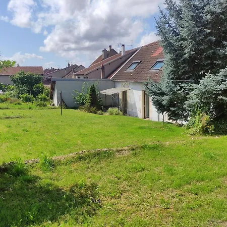 Maison Proche Gare Avec Exterieur بيت للعطل *